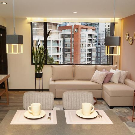 Moderno Departamento En El Mejor Sector De Quito Apartment Luaran gambar